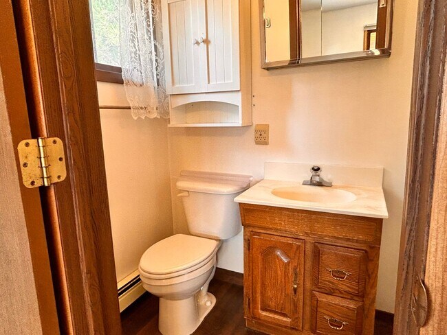 Building Photo - 10 Acres of Horse Property in Victor!