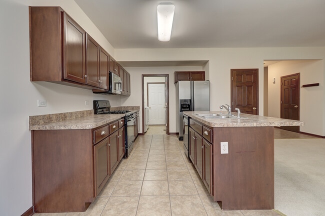 Building Photo - 23055 Ironwood Dr