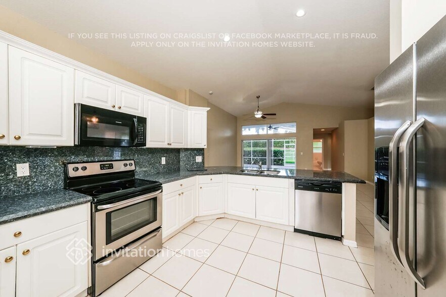 Building Photo - 4066 Bahia Isle Cir