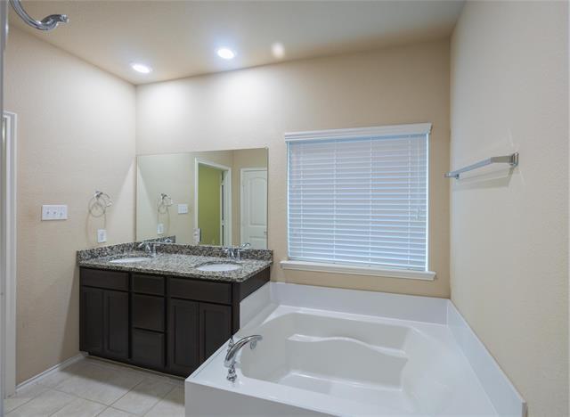 Building Photo - 9821 Prairie Dog Ln