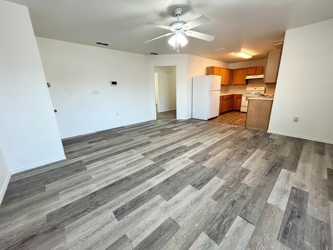 Building Photo - 1112 82nd St