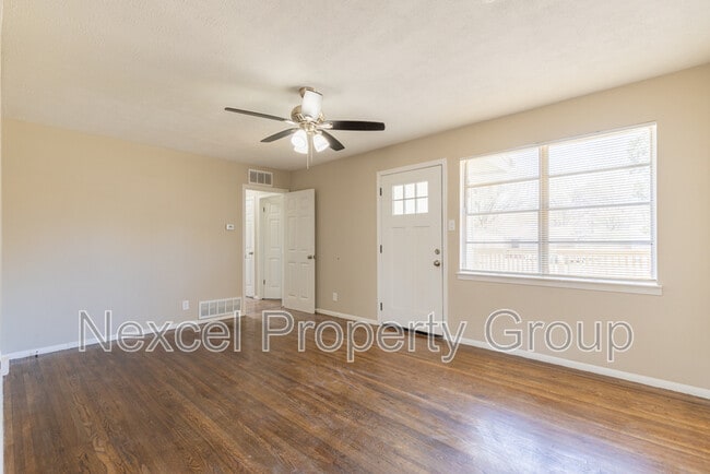 Building Photo - 5442 Loch Lomond Rd