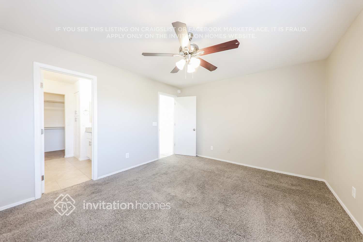 Building Photo - 3215 W Salter Dr