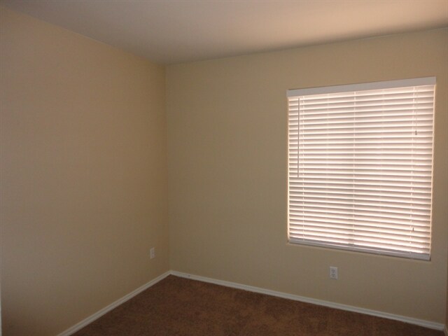 Building Photo - 222 Mariposa Way