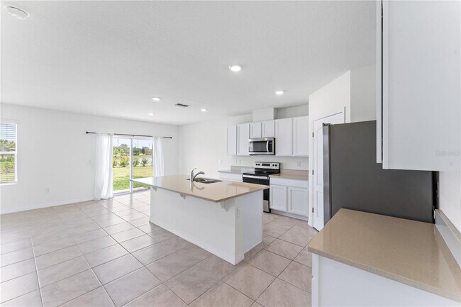 Building Photo - 5038 Foxglove Cir