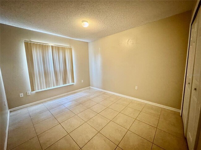 Building Photo - 434 Cadenza Dr