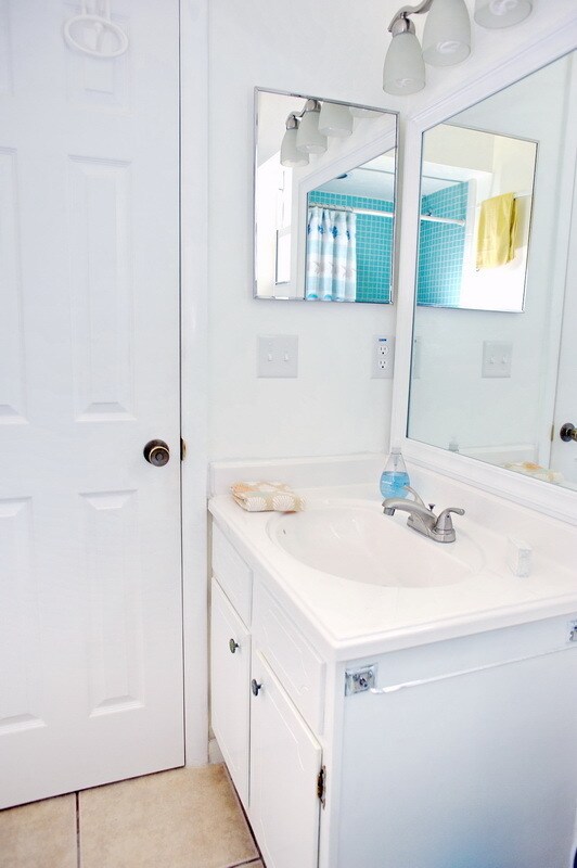 Building Photo - Naples Park - 3 Bedroom/2 Bath - Annual Rental