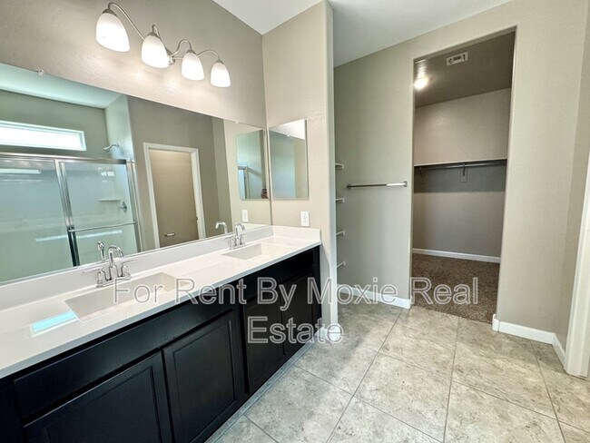 Building Photo - 5327 W Stargazer Pl