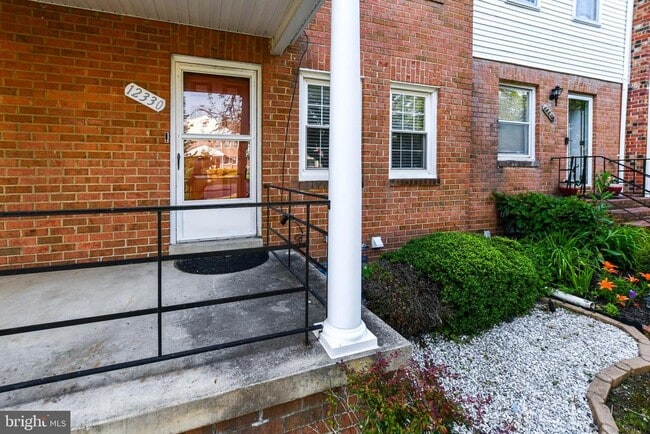 Building Photo - 12330 Chesterton Dr