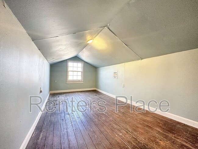 Building Photo - 321 E Greeley St