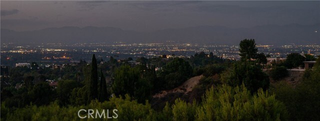 Building Photo - 16449 Tudor Dr