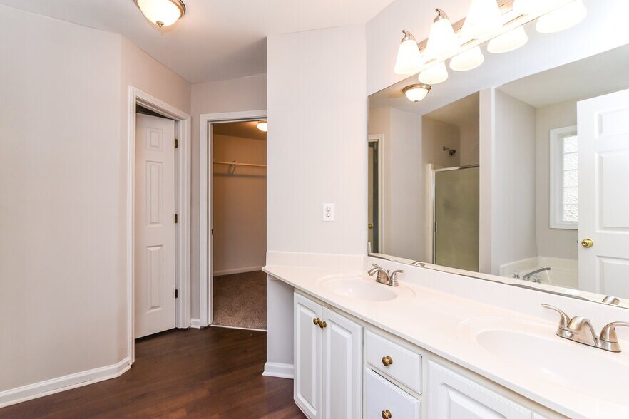 Building Photo - 2962 Spotted Pony Ct NW