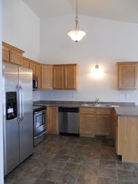 Building Photo - 3 Bed 3 Bath Twin Home