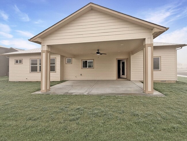 Building Photo - New 3-Bedroom Nampa Home with Quartz Counters, Walk-In Pantry & Dog-Friendly Policy