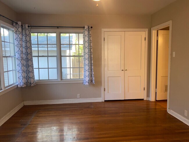 Building Photo - 3 BEDROOM, PLUS OFFICE, BELTON ISD