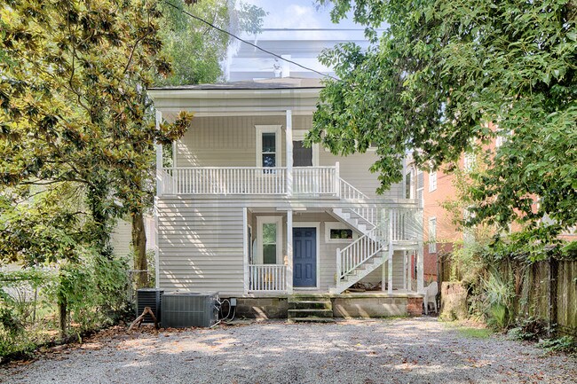 Building Photo - 308 W 40th St