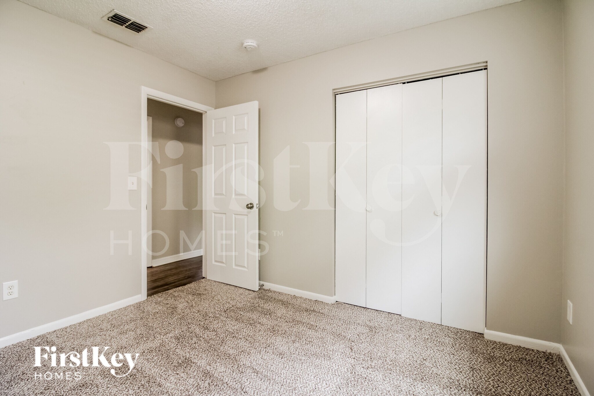 Building Photo - 7742 Club Duclay Dr