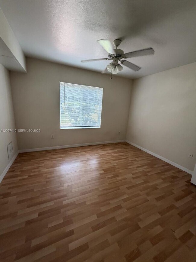 Building Photo - 6492 Emerald Dunes Dr