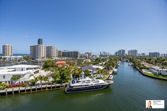 Building Photo - 137 Golden Isles Dr