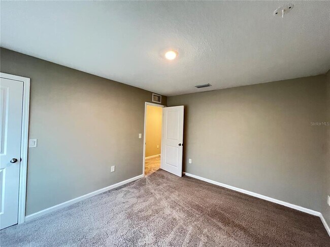 Building Photo - 35202 Daisy Meadow Loop