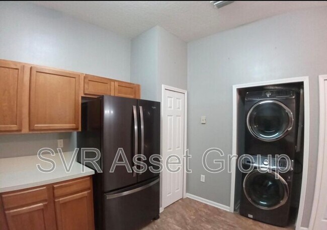 Building Photo - 6111 Maggies Cir