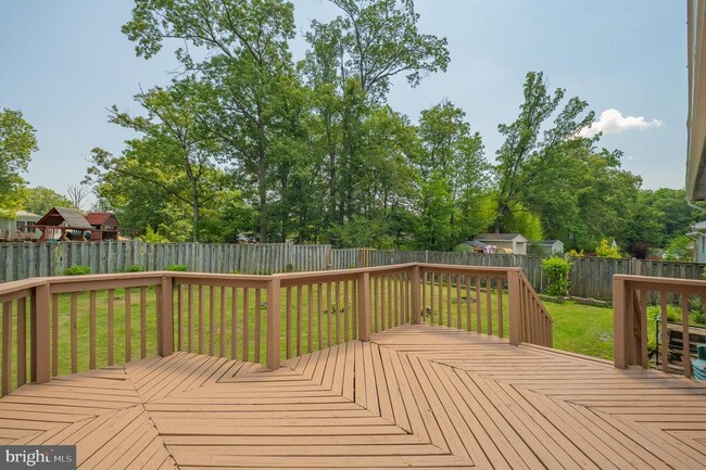 Building Photo - 6311 Barrs Ln