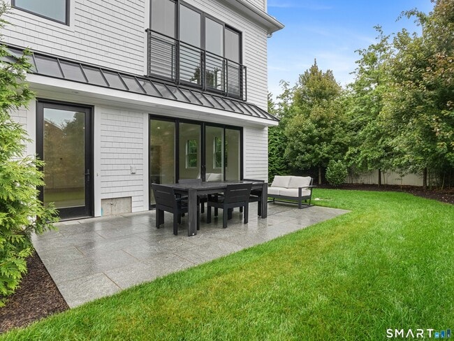 Building Photo - 345 Reef Rd