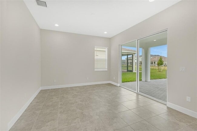 Building Photo - 14989 RedCove Pl