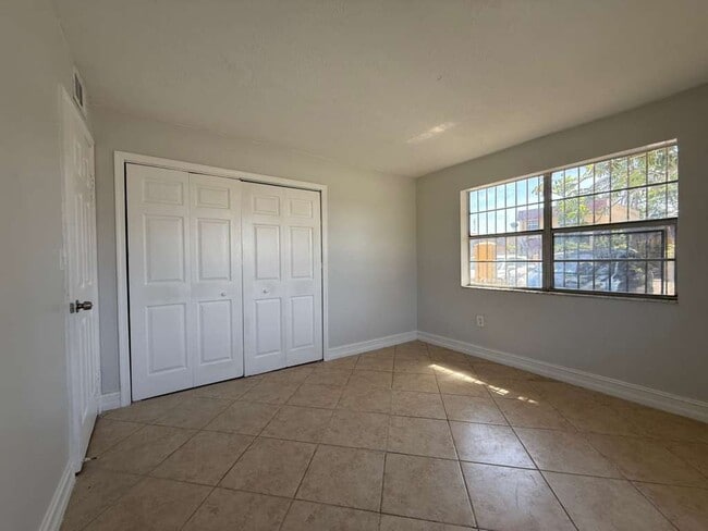 Building Photo - 516 NW 179th St