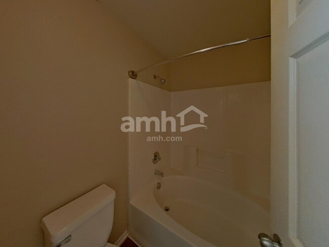 Building Photo - 969 Medina de Leon Ave