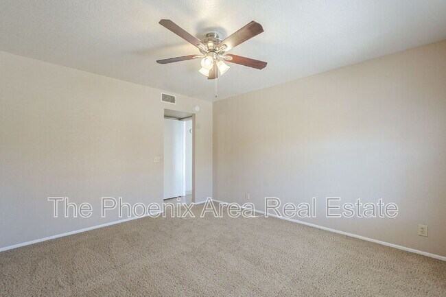 Building Photo - 16657 E Gunsight Dr