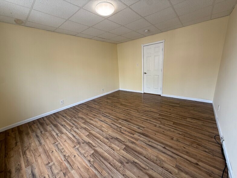 Building Photo - 38 Lanza Ave
