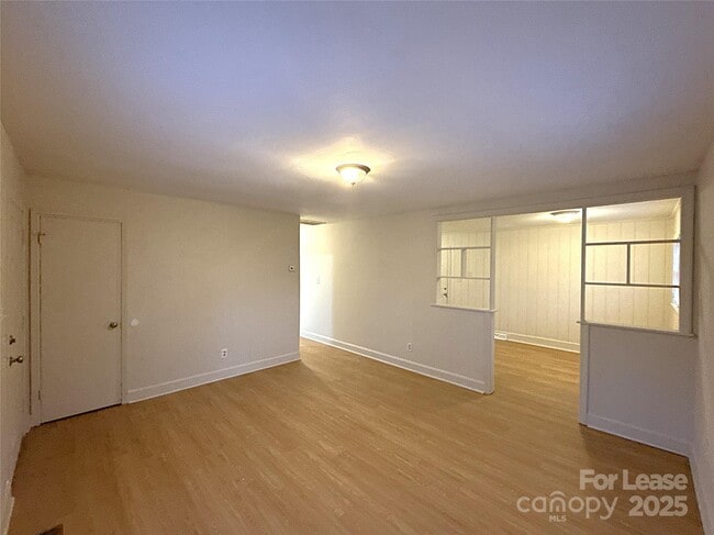 Building Photo - 4409 Brooktree Dr