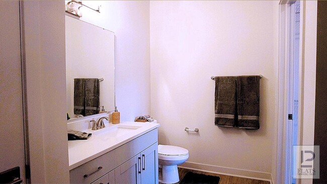 Building Photo - 1360 Log Pond Dr