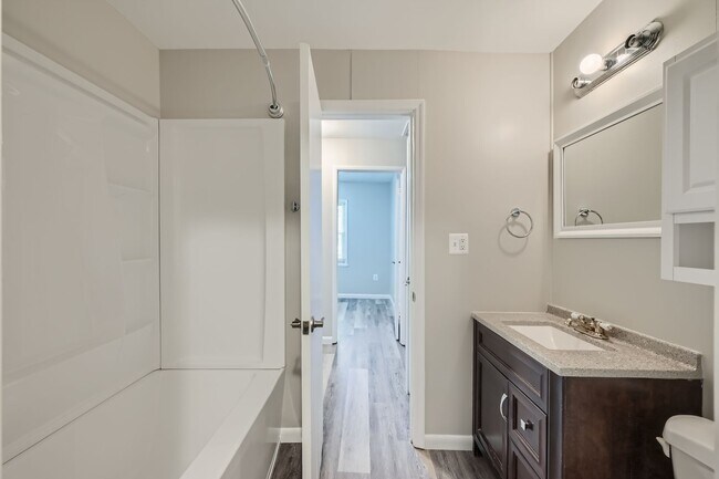 Building Photo - 601 Boxelder Dr