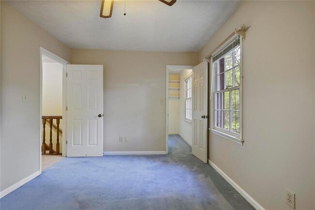 Building Photo - 3658 Chestnut Ridge Ct