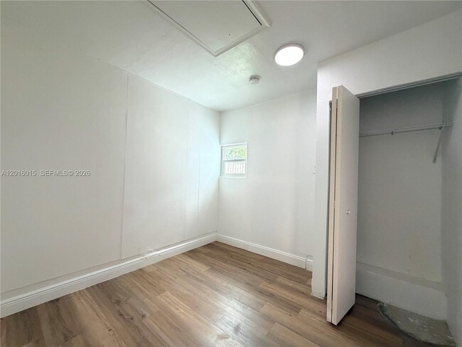 Building Photo - 1740 SW 47th Ave