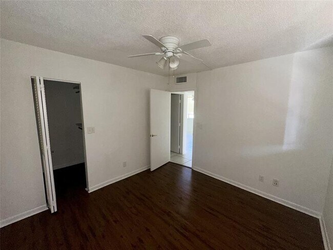 Building Photo - 5980 NW 64th Ave