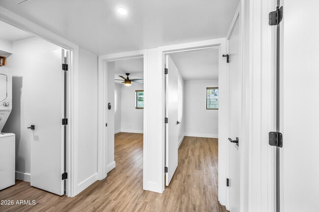 Building Photo - 3131 E Fairmount Ave