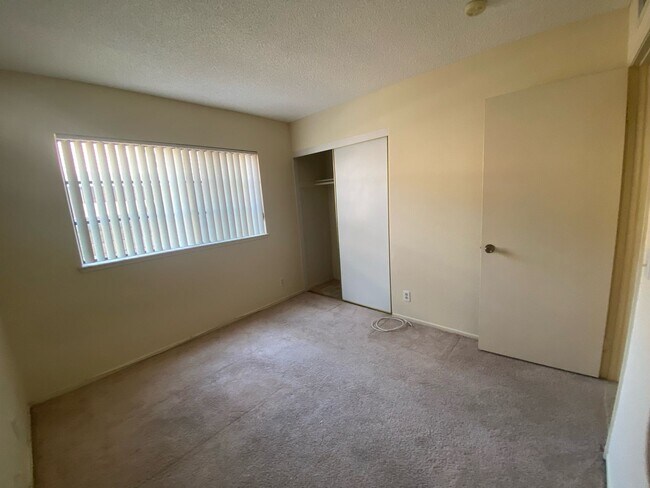 Building Photo - Great Phillips Ranch Home – 3+Office+2 - $3395 Rent - Ready for November Move In