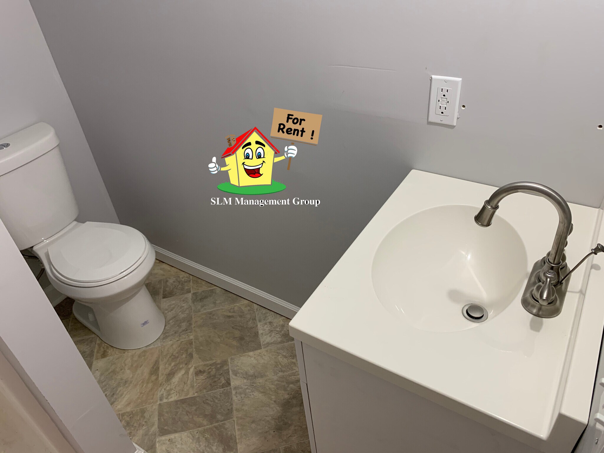 Building Photo - 5617 Oak St