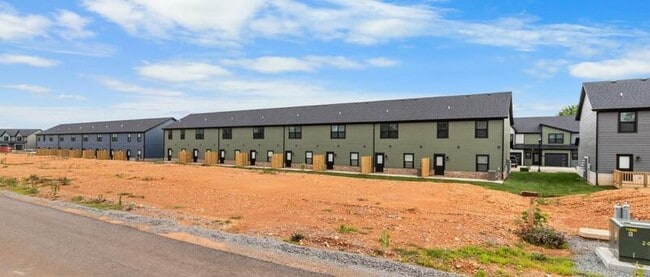 Building Photo - 302 Jonathan Wade Cir