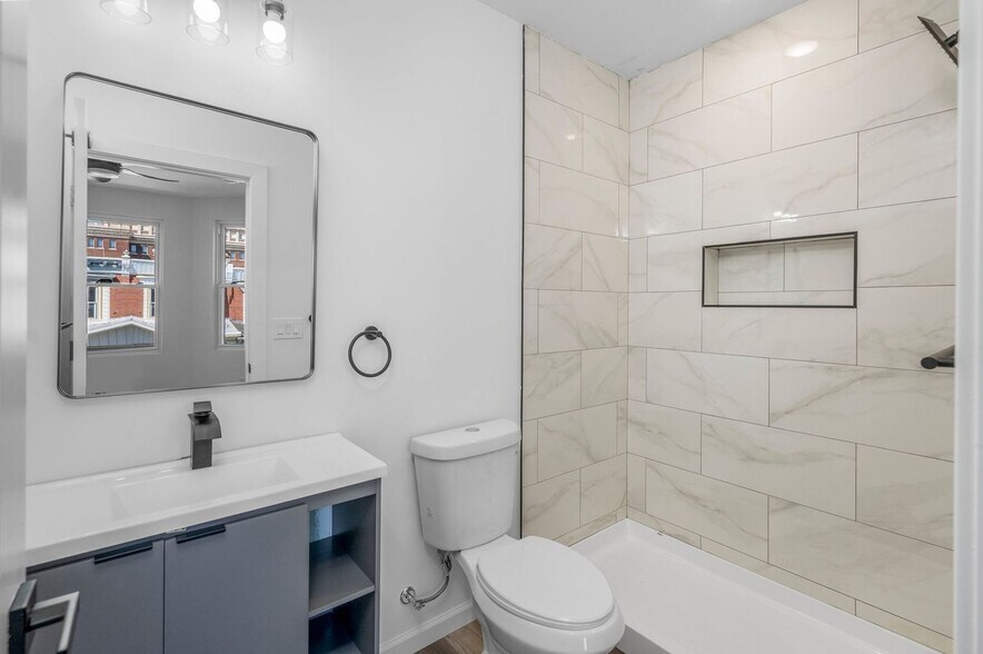 Building Photo - 5318 Walton Ave