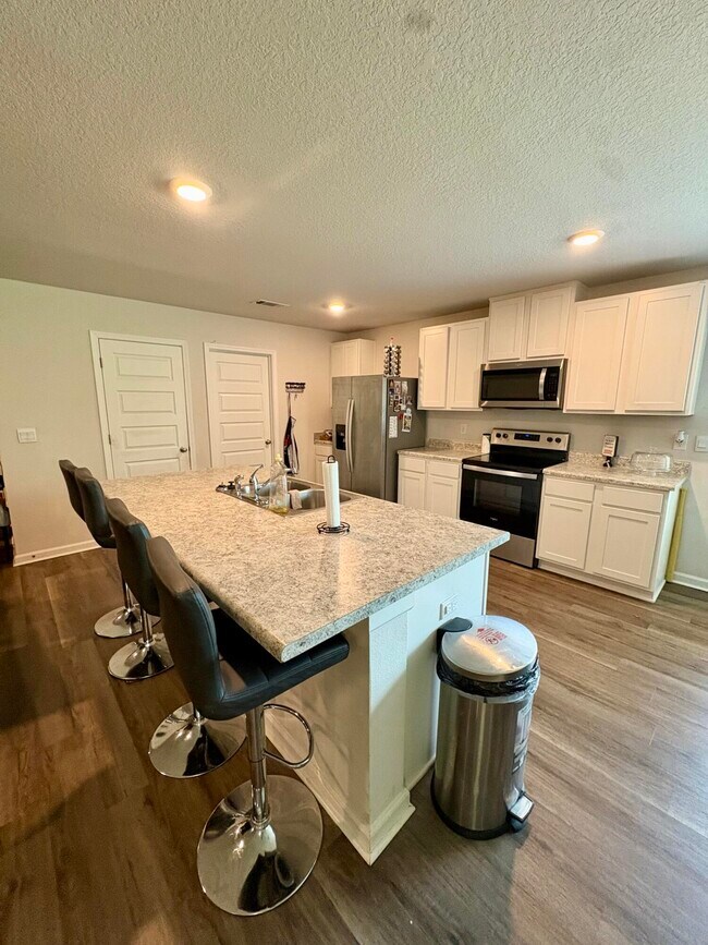 Building Photo - 3073 Heritage Plantation Blvd