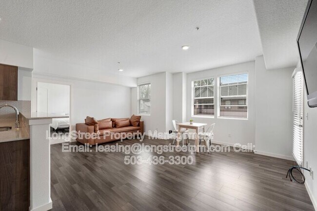 Building Photo - 17137 SW Appledale Rd