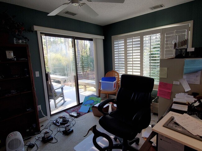 Building Photo - 6 Club Course Ln