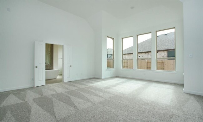 Building Photo - 23715 Fernbriar St