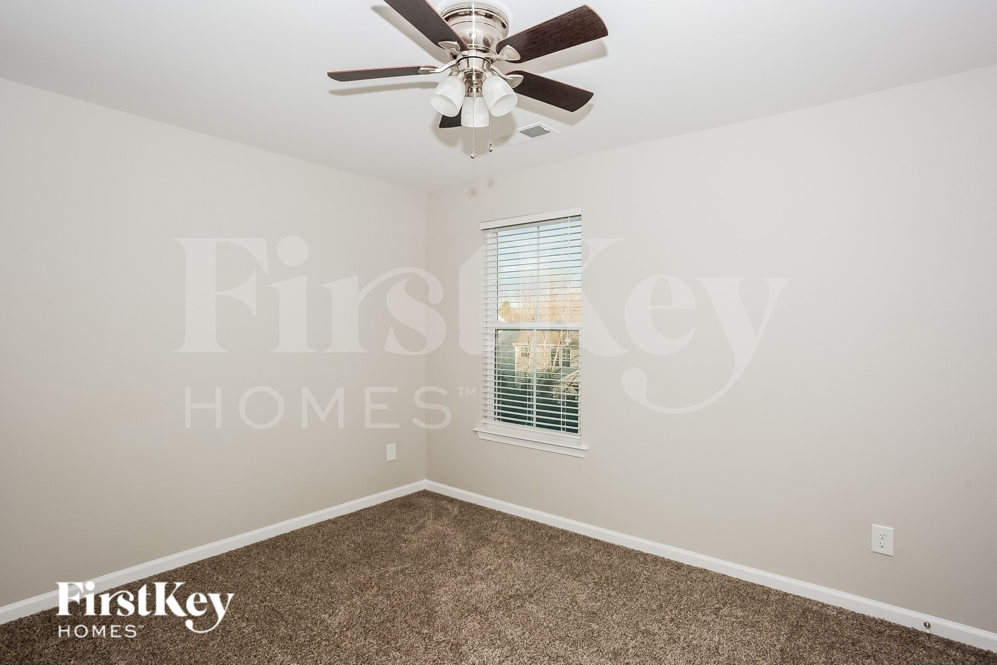 Building Photo - 2030 Hamil Ridge Dr