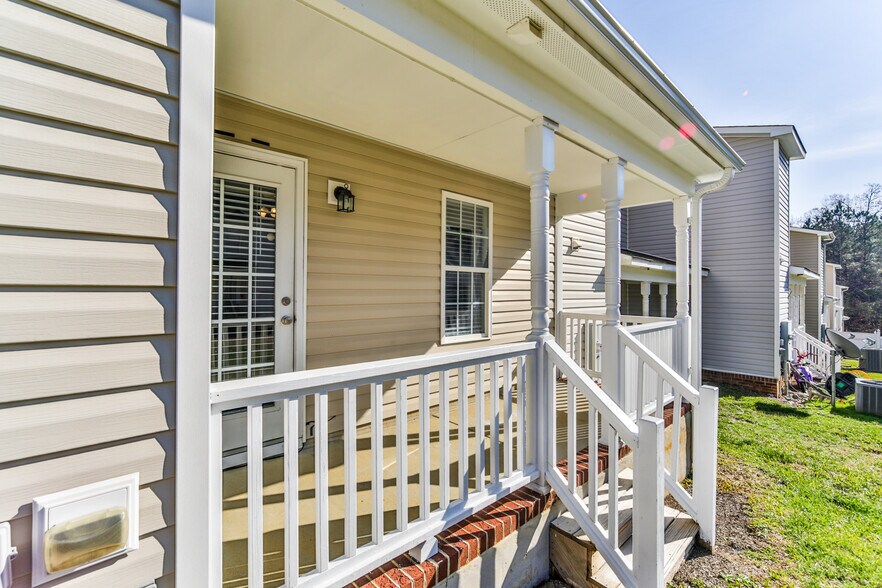 Building Photo - 304 Whitehall Ct