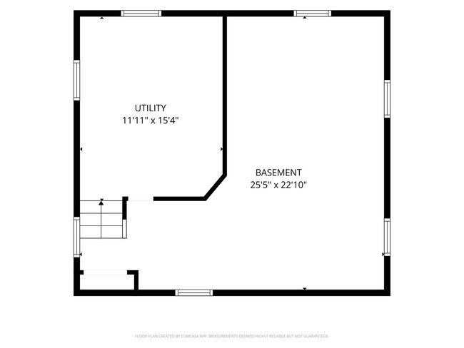 Building Photo - Conveniently located 3 bed 1.5 with Fenced In Yard Available NOW!